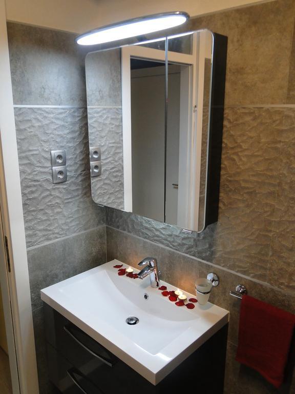 City Center Apartment Kadena สปลิท ภายนอก รูปภาพ