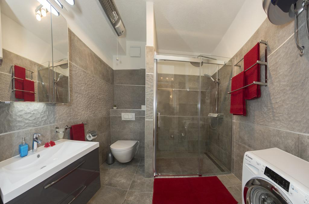 City Center Apartment Kadena สปลิท ภายนอก รูปภาพ