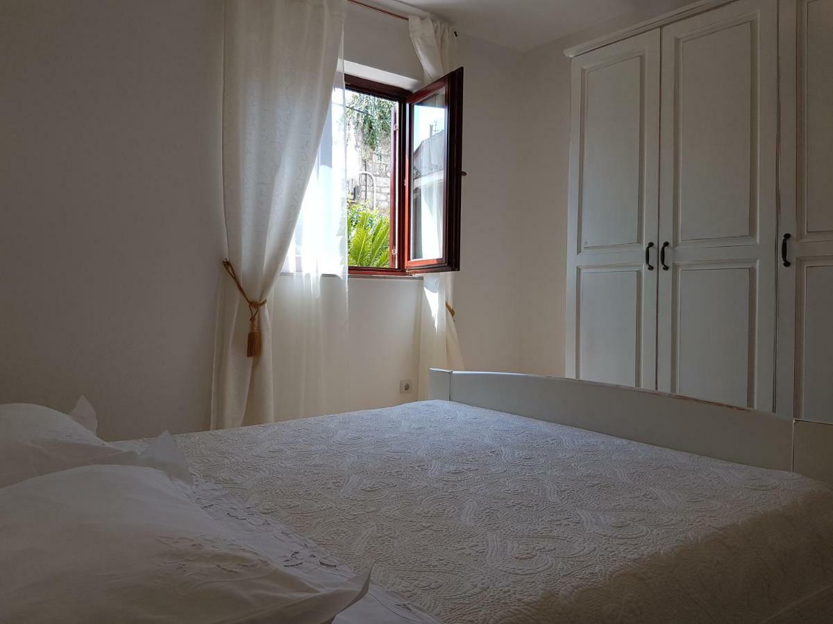City Center Apartment Kadena สปลิท ภายนอก รูปภาพ